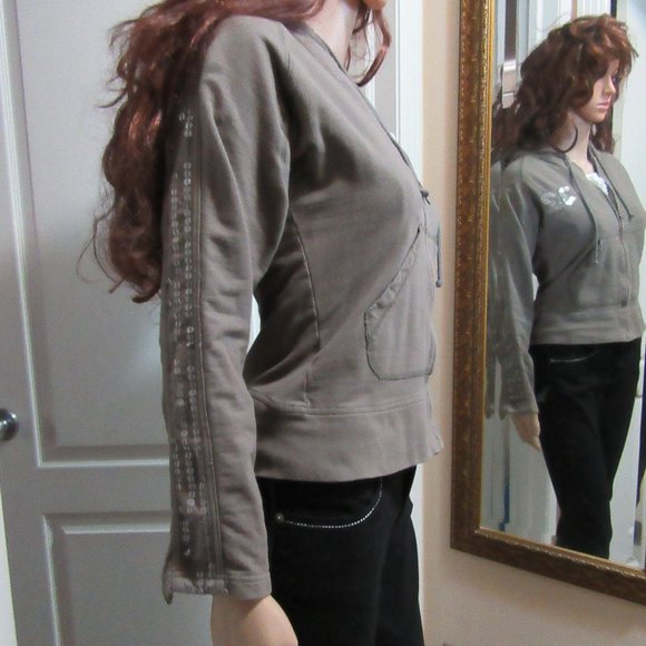 Hoodie Dark Green Garages size small - Picture 2 of 7